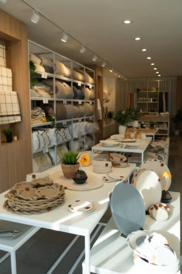 Interior del local Punto Blanco